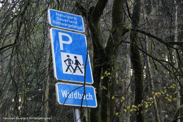 Herzlich Willkommen auf dem Wanderparkplatz Waldba